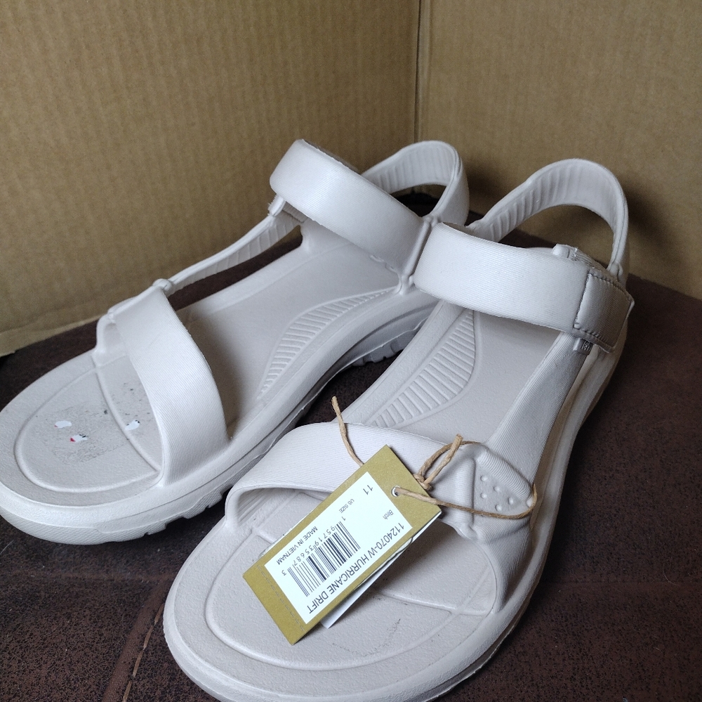 Teva Women Hurricane Drift Birch 11 Cream Outdoor Water Summer Active Casual NWT